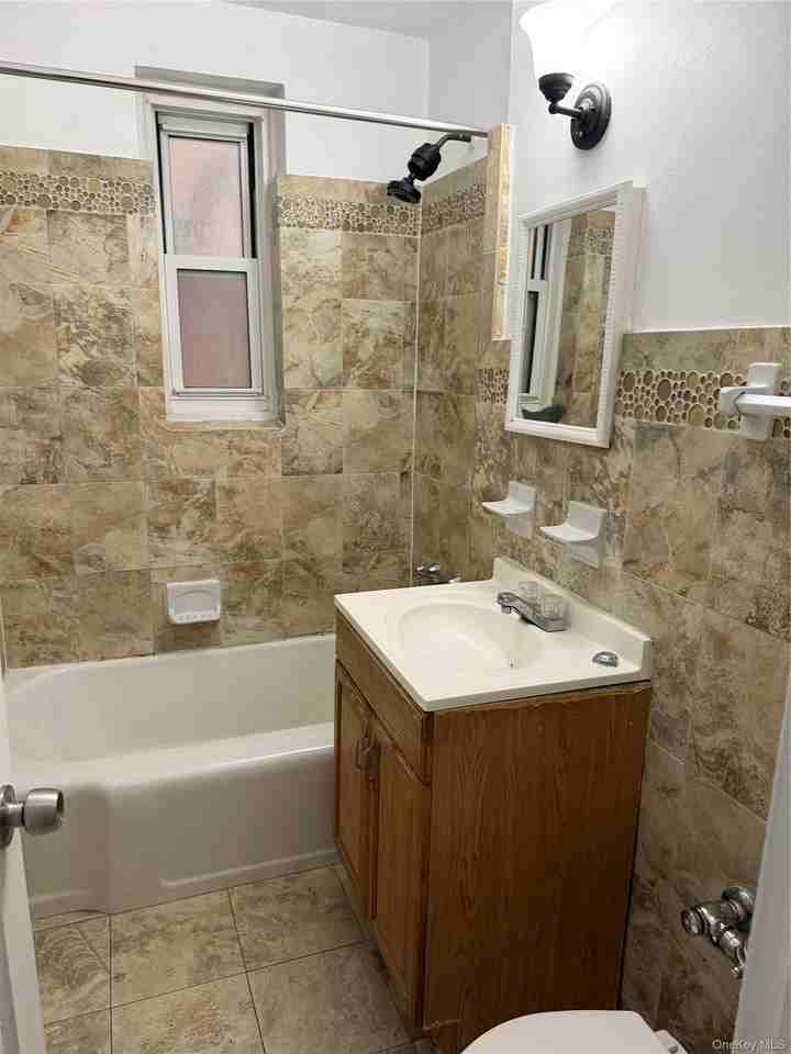 3415 74th St #2K - Photo 3 of 10
