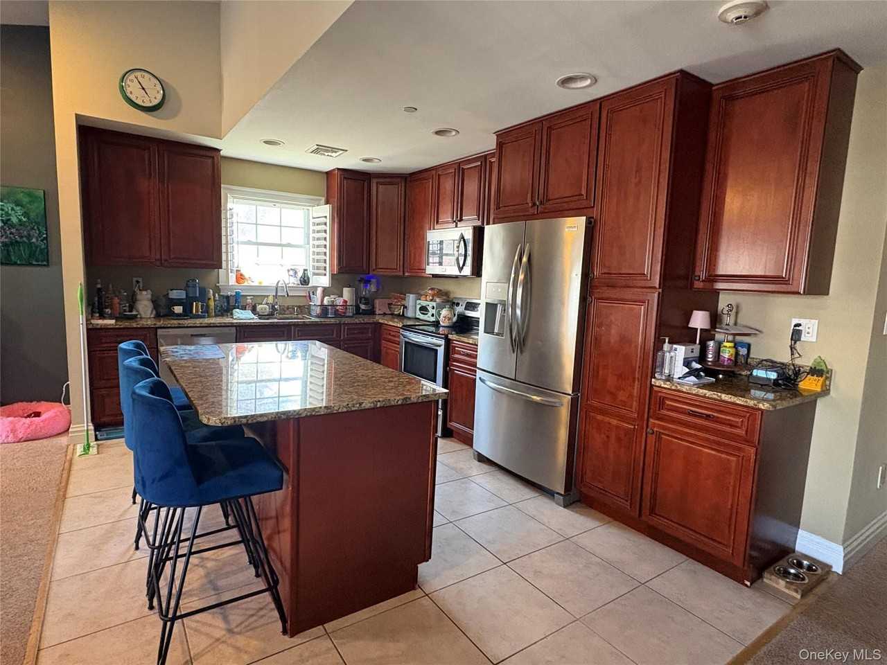 12 Della Dr - Photo 5 of 11