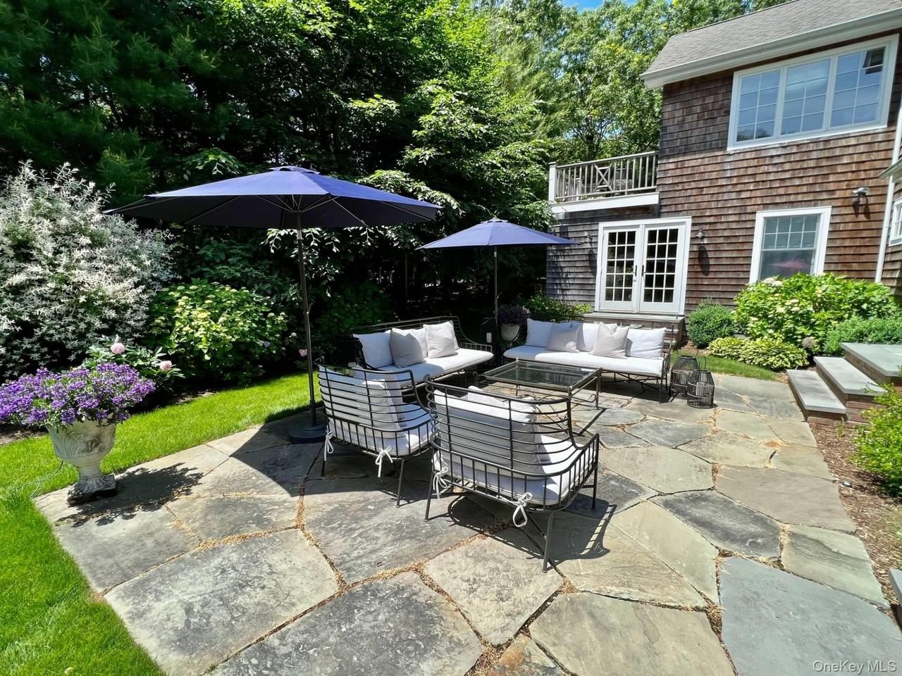 6 Summit Ave - Photo 3 of 24