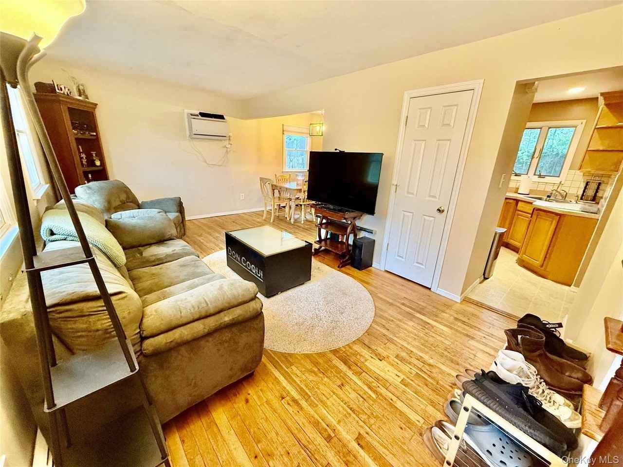 22 Van Wicklen Ct #B - Photo 4 of 15