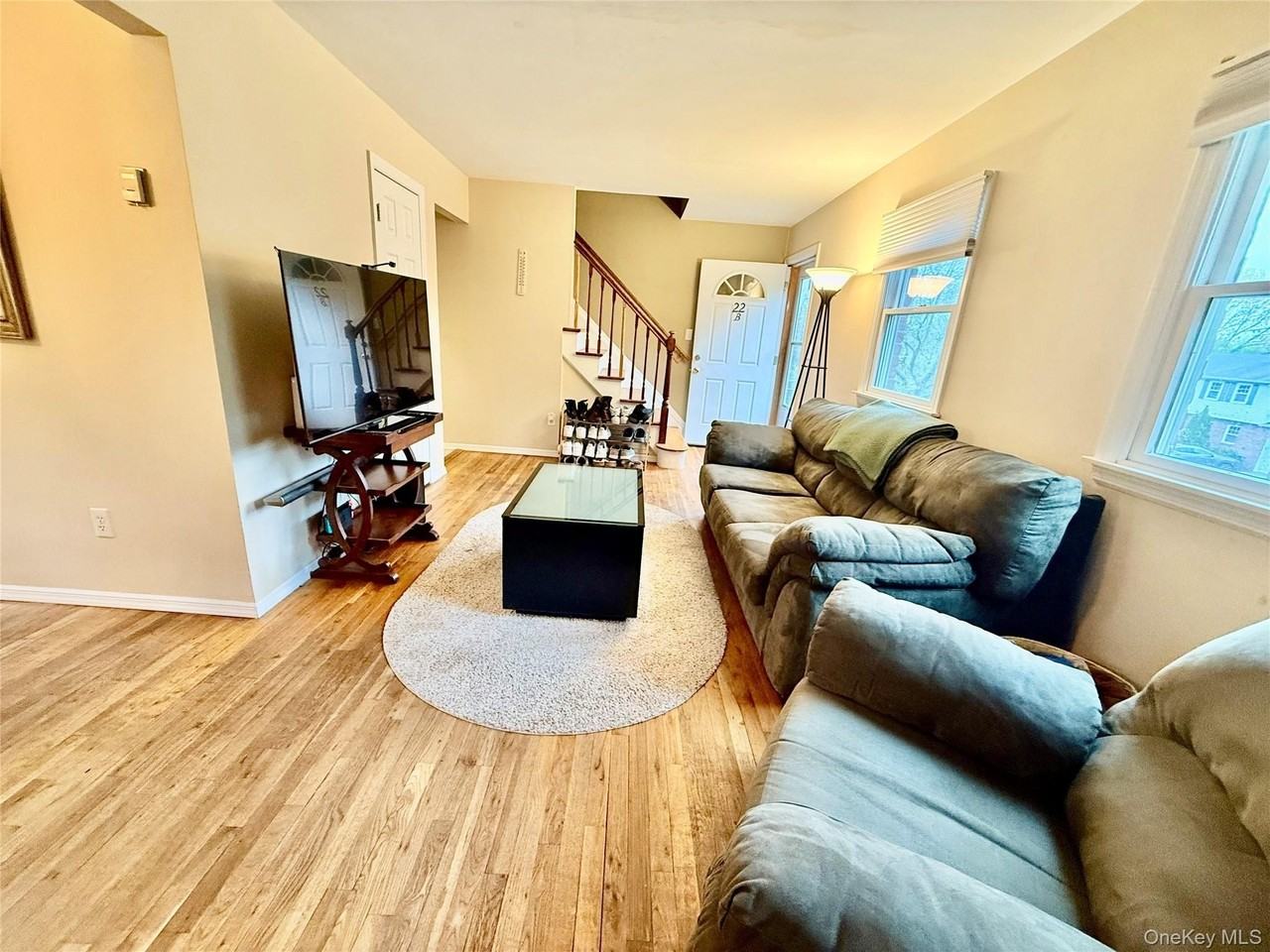 22 Van Wicklen Ct #B - Photo 5 of 15