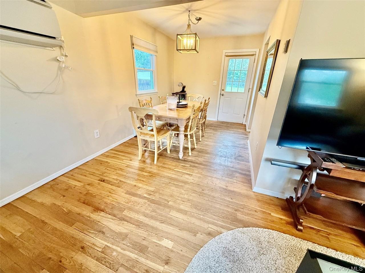 22 Van Wicklen Ct #B - Photo 6 of 15