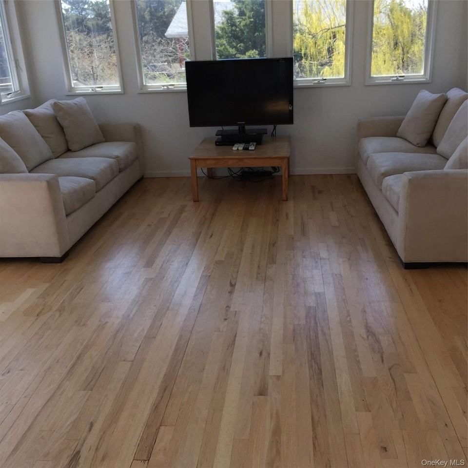 42 Evergreen Ave - Photo 2 of 12