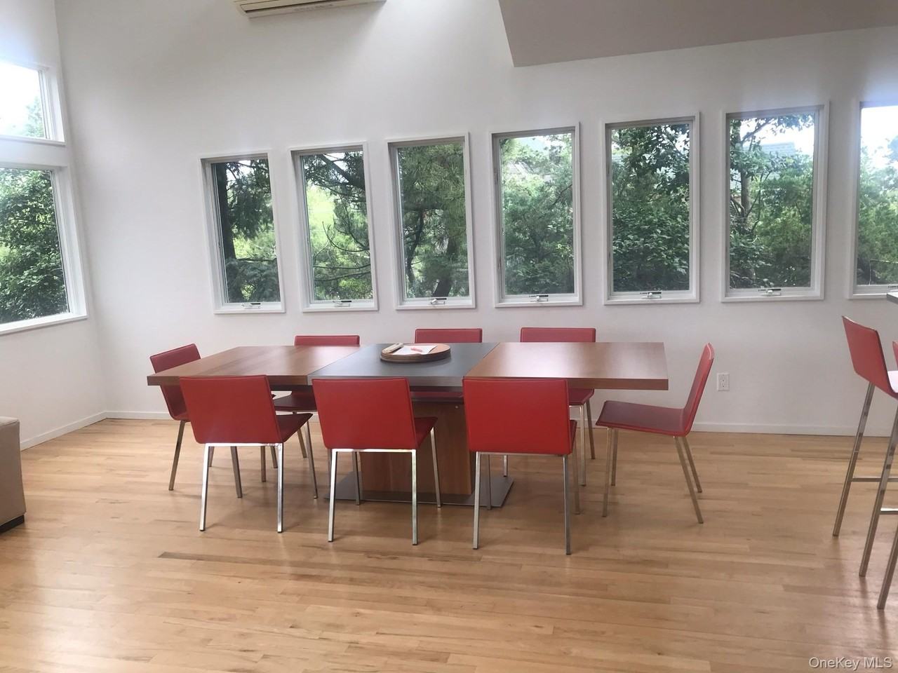 42 Evergreen Ave - Photo 6 of 12