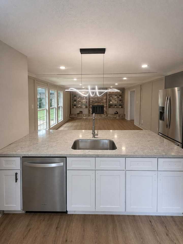 Litchfield Ln - Photo 2 of 7