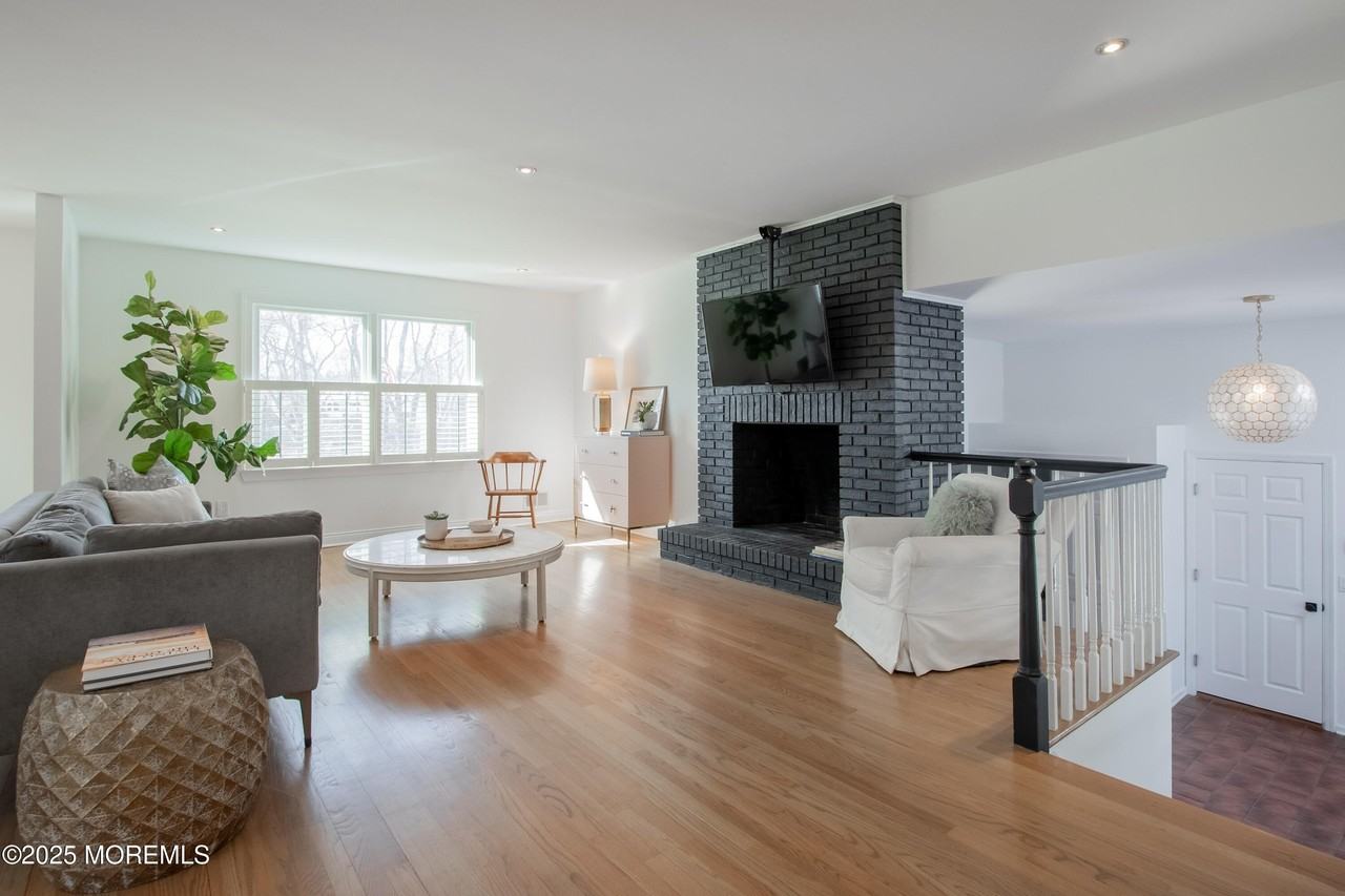 60 Brookside Ln - Photo 4 of 34