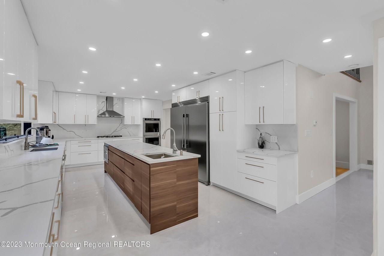 265 Whale Pond Rd - Photo 6 of 34