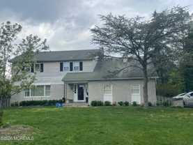 81 Hollywood Ave - Photo 1 of 1