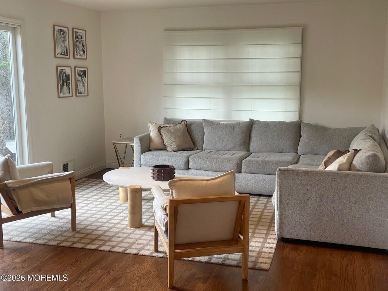 81 Hollywood Ave - Photo 3 of 13