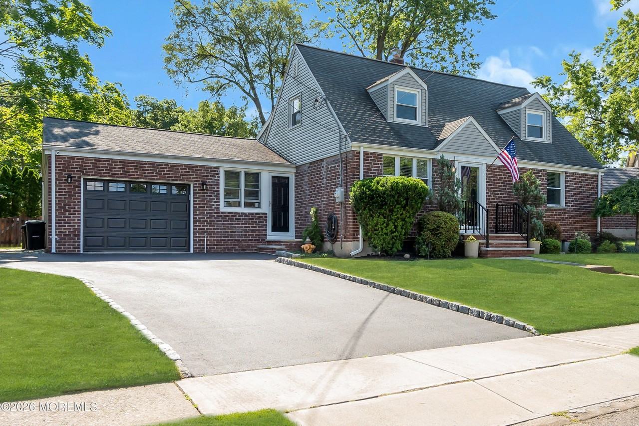 519 Ryeside Ave - Photo 2 of 37