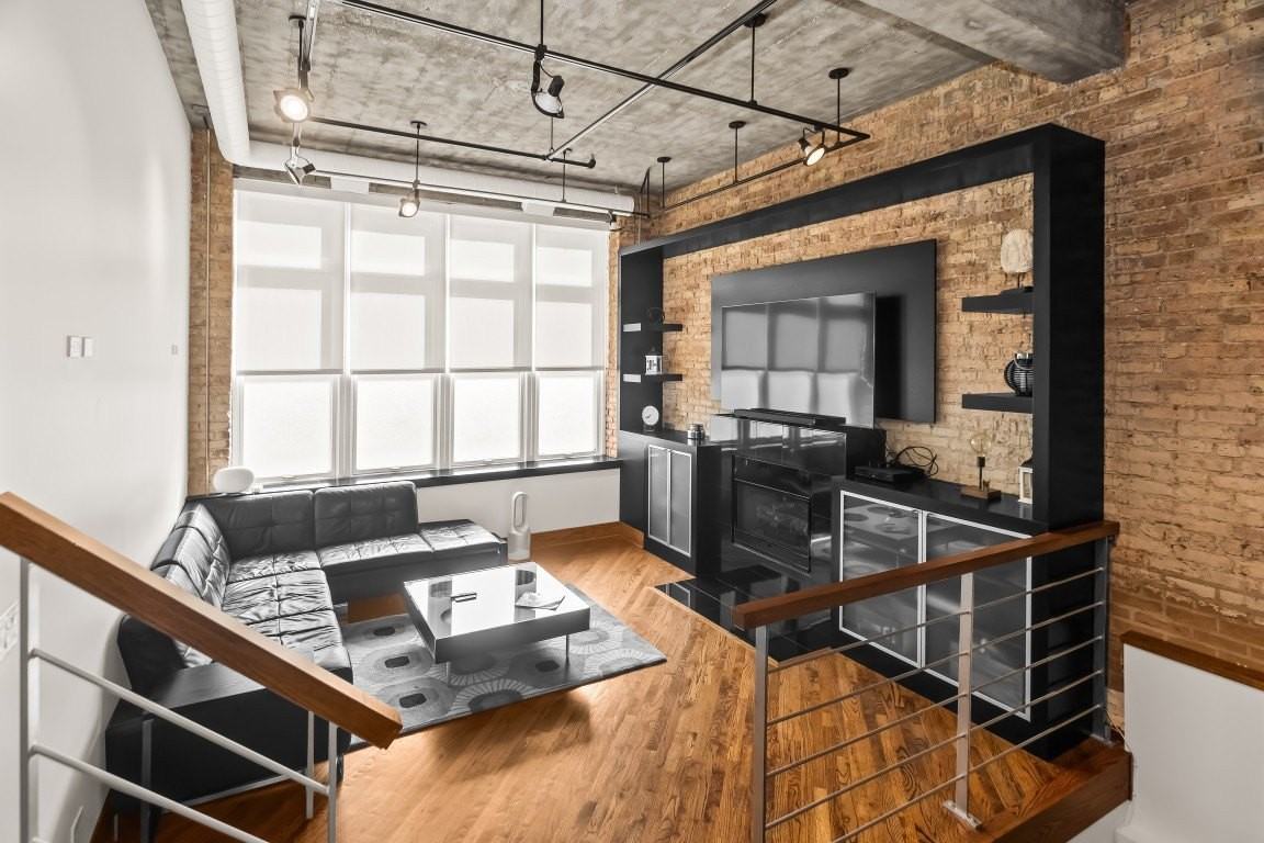 1830 Ridge Ave #103 - Photo 3 of 18