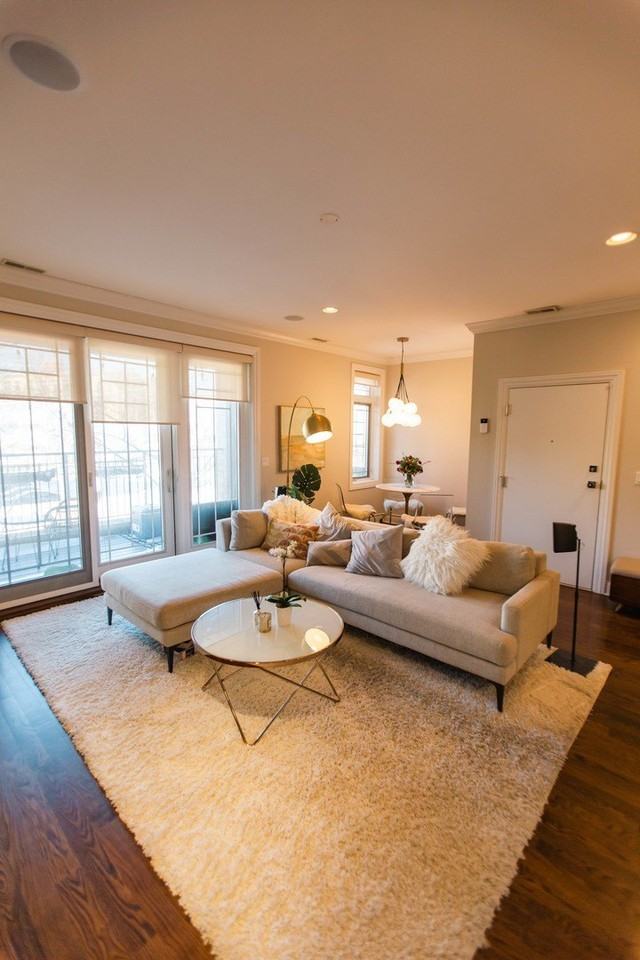 843 W Fletcher St #2W - Photo 2 of 35