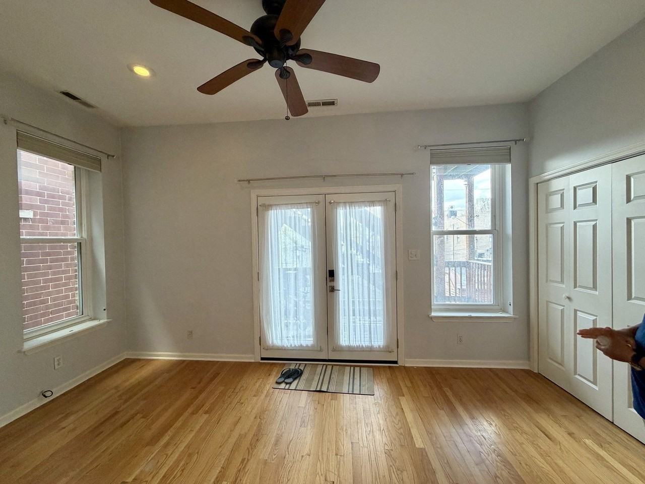 1350 N Leavitt St #2 - Photo 4 of 20