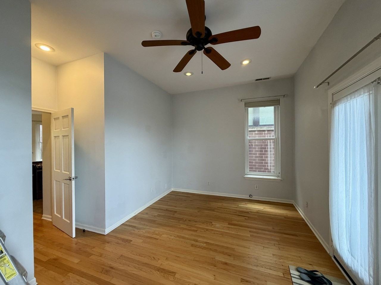 1350 N Leavitt St #2 - Photo 5 of 20