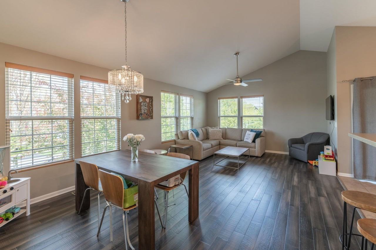 472 Valentine Way #472 - Photo 2 of 15