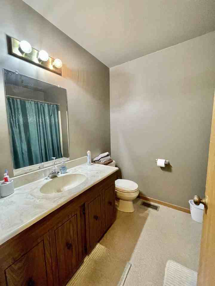 76 W Washington St #B - Photo 4 of 10