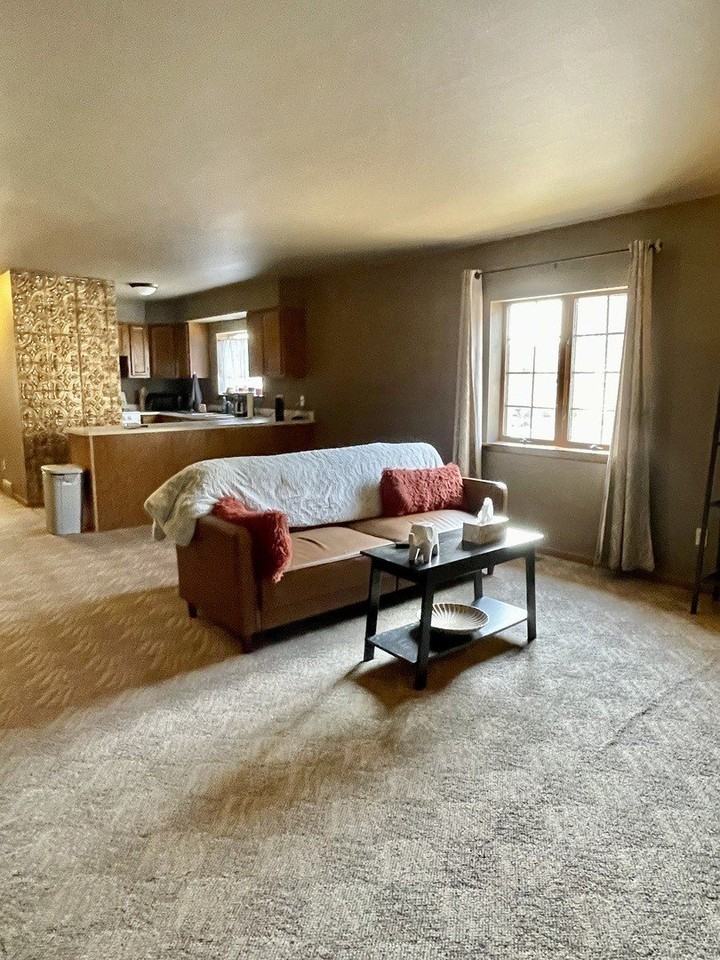 76 W Washington St #B - Photo 6 of 10