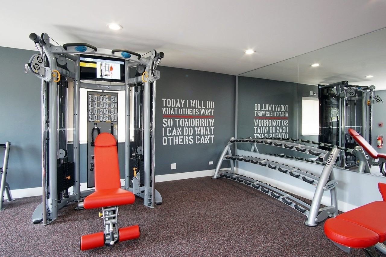 1611 Westminster Dr #104 - Photo 5 of 50