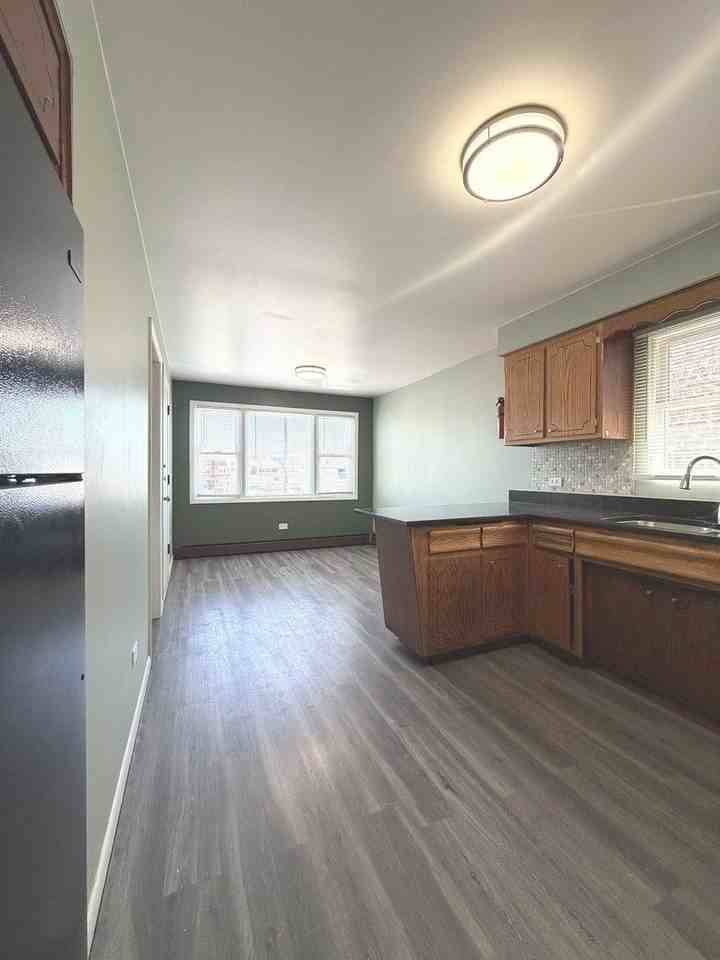 6637 S Whipple St #2 - Photo 4 of 13