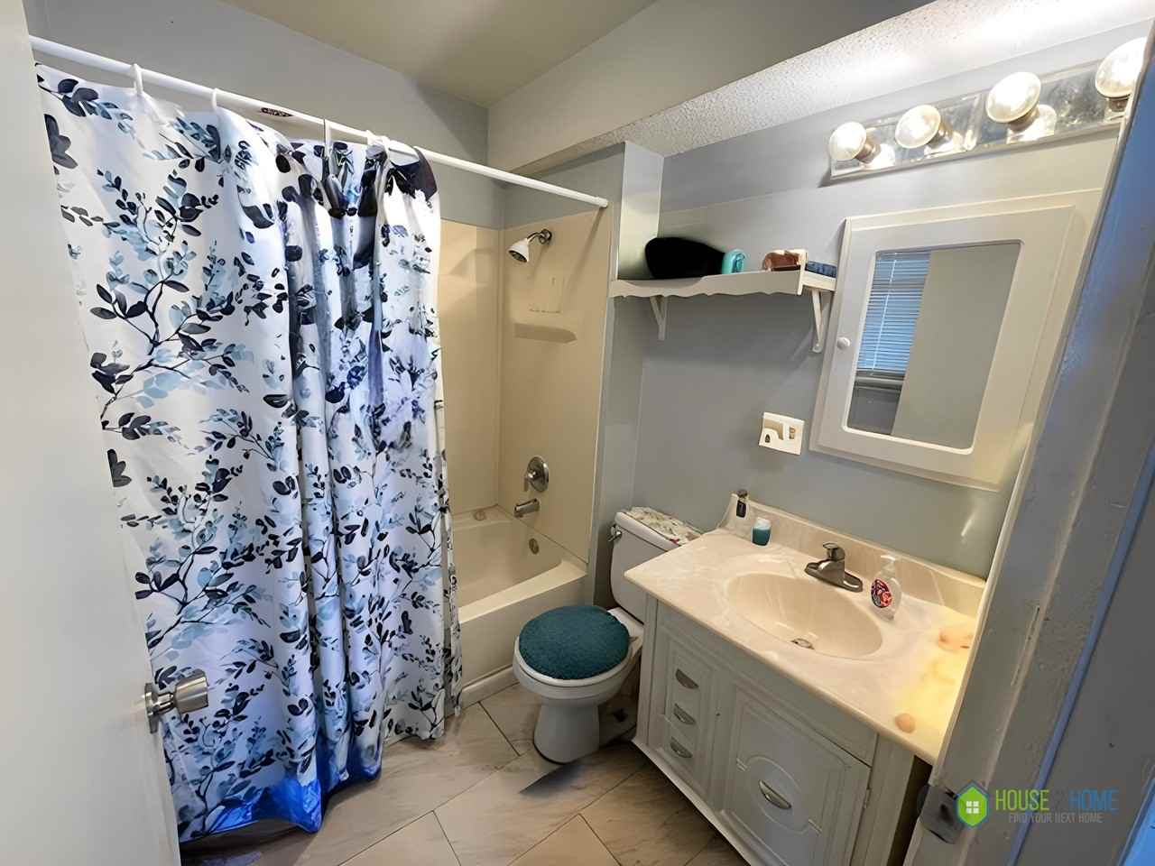 233 E Spruce St #1 - Photo 5 of 10