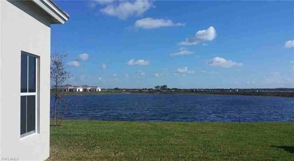 5198 Vizcaya St - Photo 6 of 10