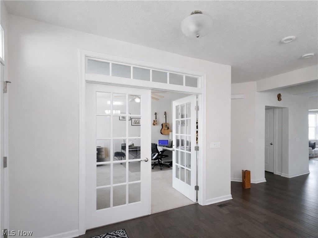 4509 Millbrook Way - Photo 4 of 27