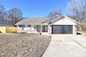 featured image of 2800 S Dogwood Ave