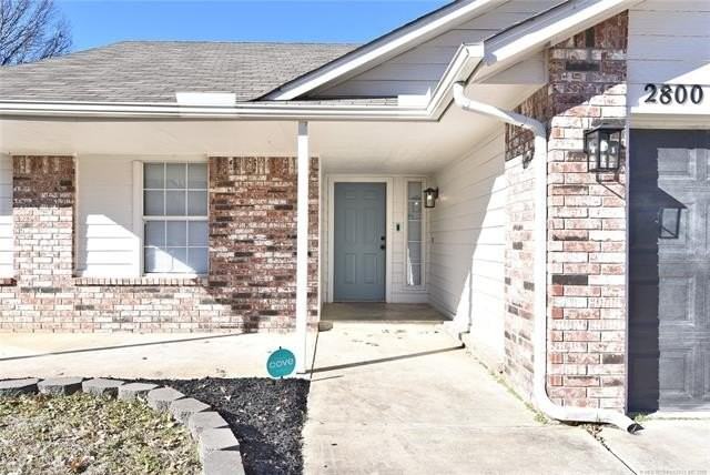 2800 S Dogwood Ave - Photo 2 of 27