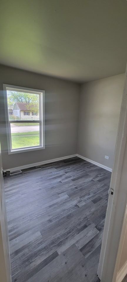 4442 Ascot Ct - Photo 2 of 9