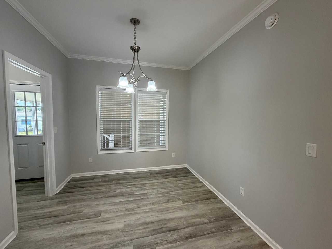 1618 Killarney Ct #273 - Photo 4 of 18