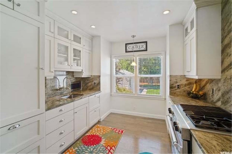 2506 S Hartford St - Photo 4 of 15