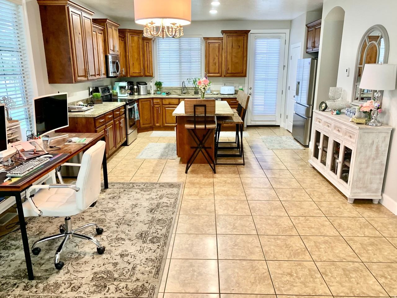 5519 W Coventry Rd - Photo 6 of 25