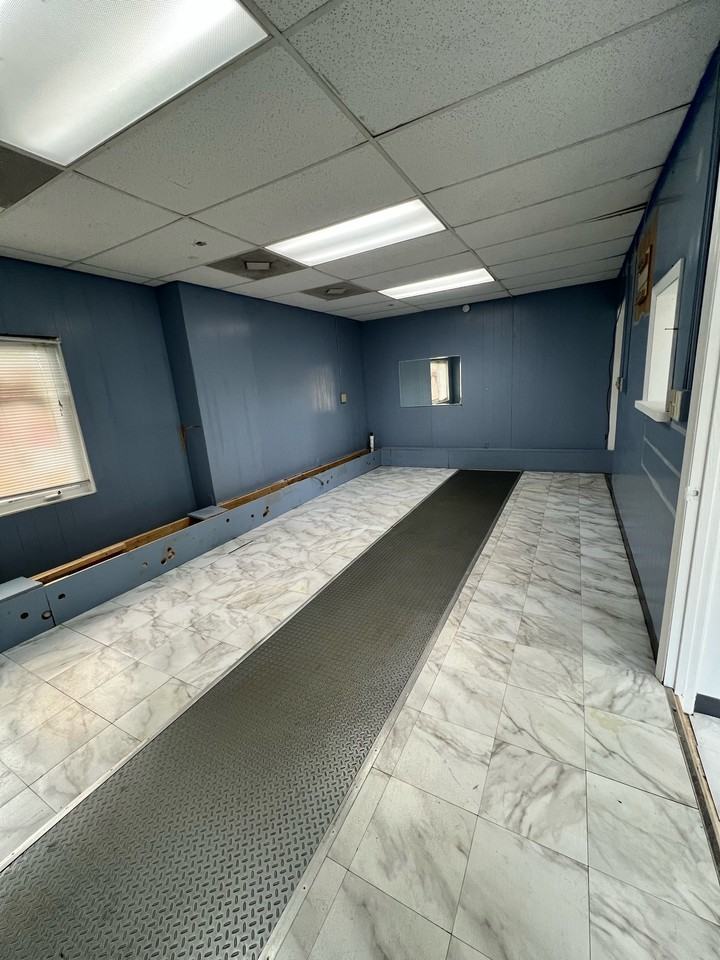 1313 E Washington Ave #1 - Photo 5 of 8