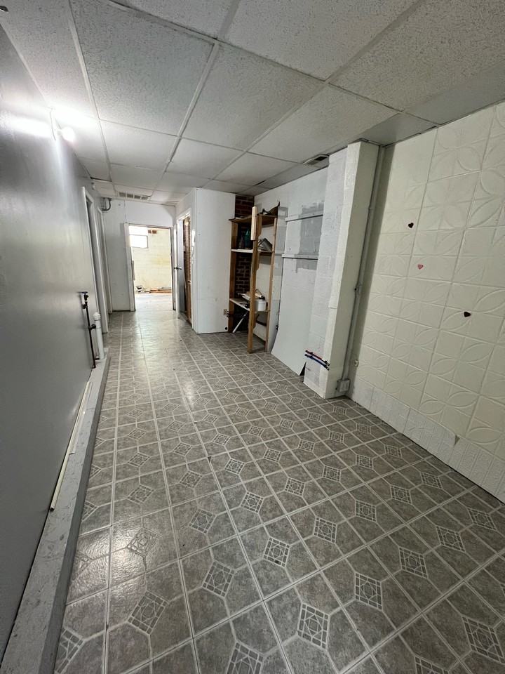 1313 E Washington Ave #1 - Photo 7 of 8