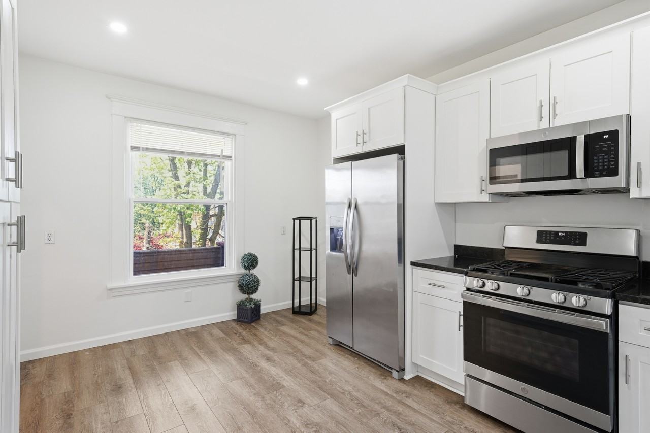 332 Elm Rd #1 - Photo 4 of 10