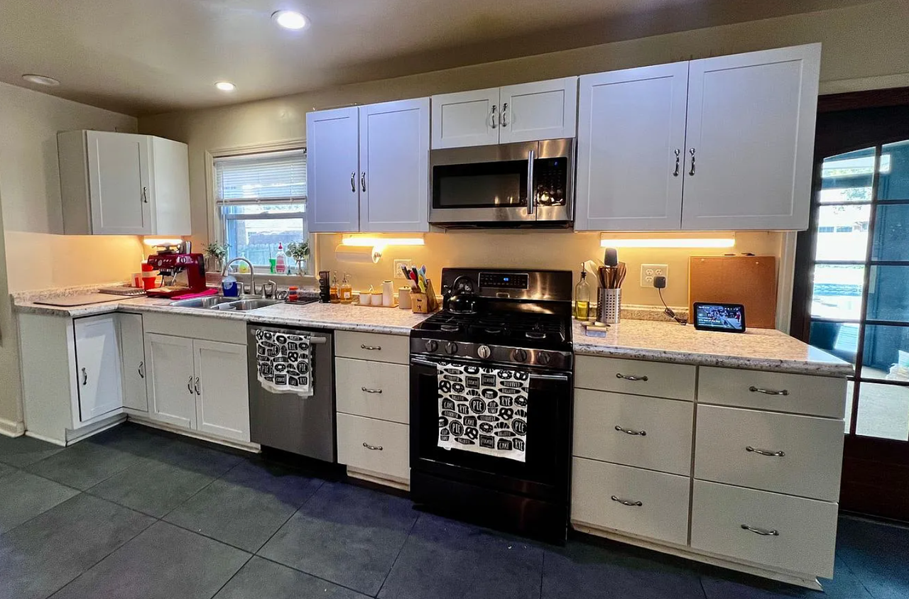 4505 Mallard Cres #1 - Photo 5 of 16