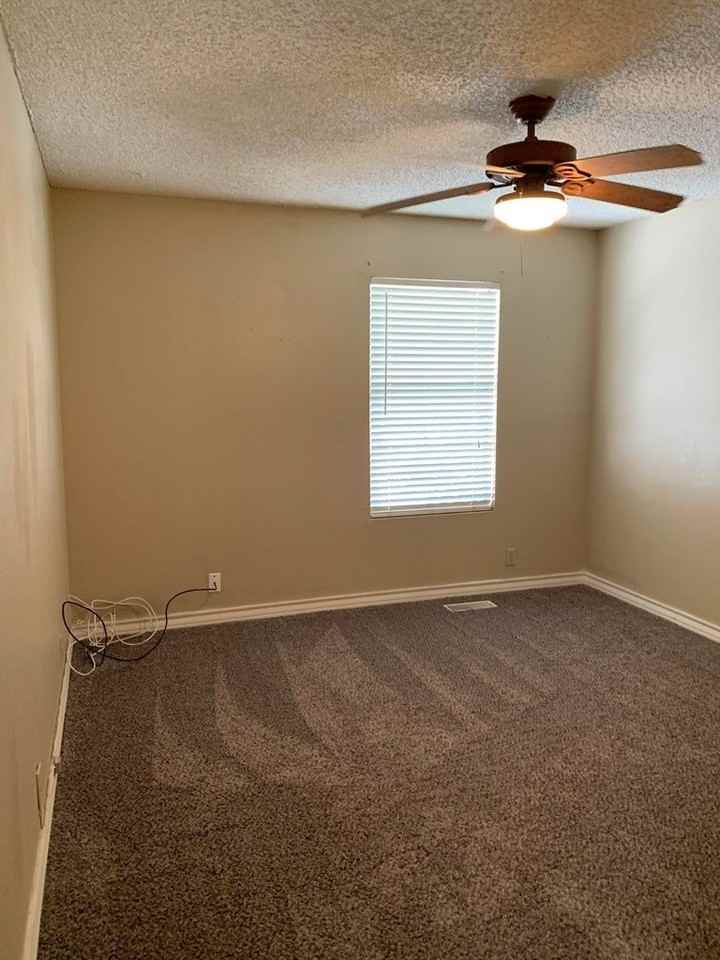 2230 E 52nd St #B1 - Photo 7 of 9