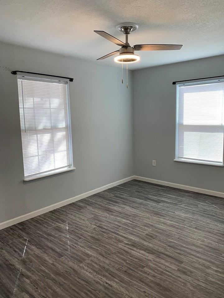 1909 N Hancock Ave - Photo 7 of 9