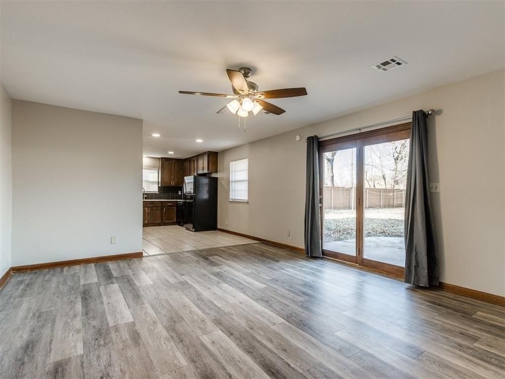 421 Foreman Ave - Photo 6 of 24