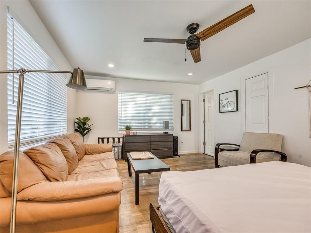 217 E Daws St #217-5 - Photo 3 of 13