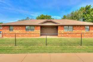 1204 N Crawford Ave #1204 - Photo 1 of 1