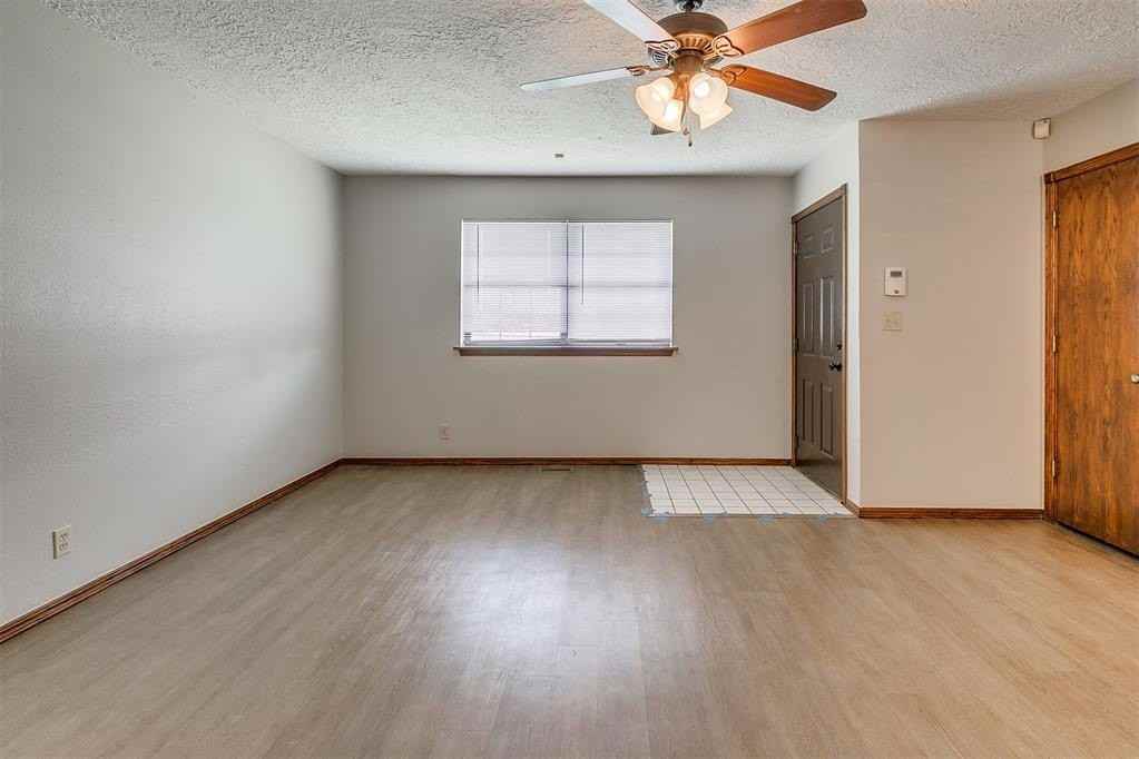 1204 N Crawford Ave #1204 - Photo 5 of 18