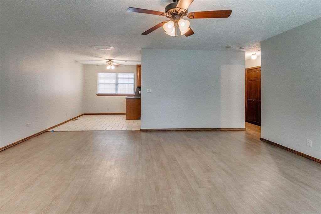 1204 N Crawford Ave #1204 - Photo 6 of 18