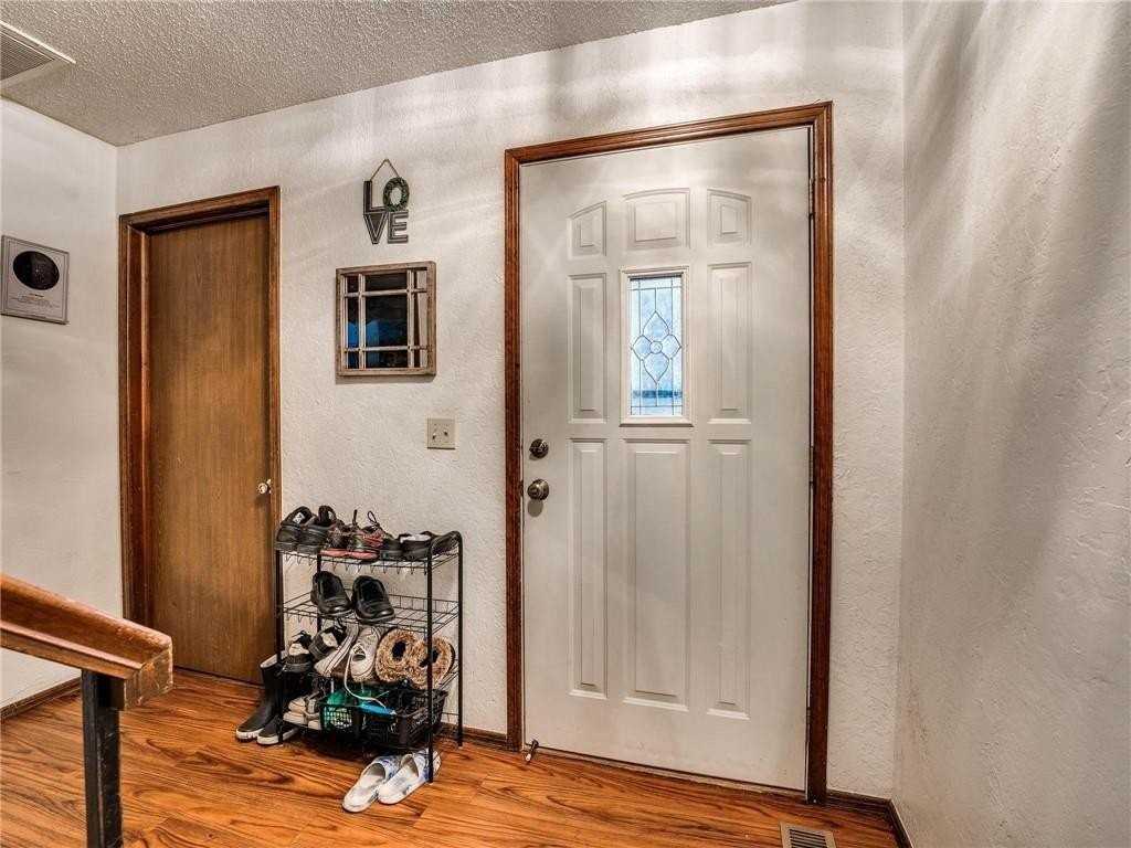 9907 Mashburn Blvd - Photo 3 of 26