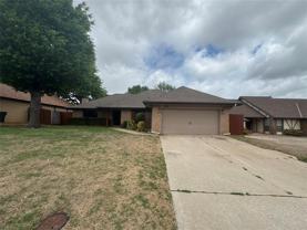 325 E Parkland Dr - Photo 1 of 1