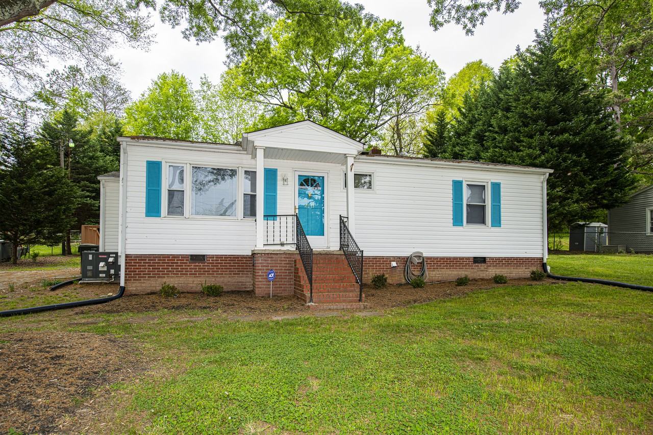 2711 Springbrook Cir #2711 - Photo 3 of 3