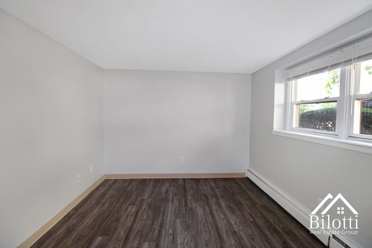 Hillside Terrace Apartments - Photo 7 of 15