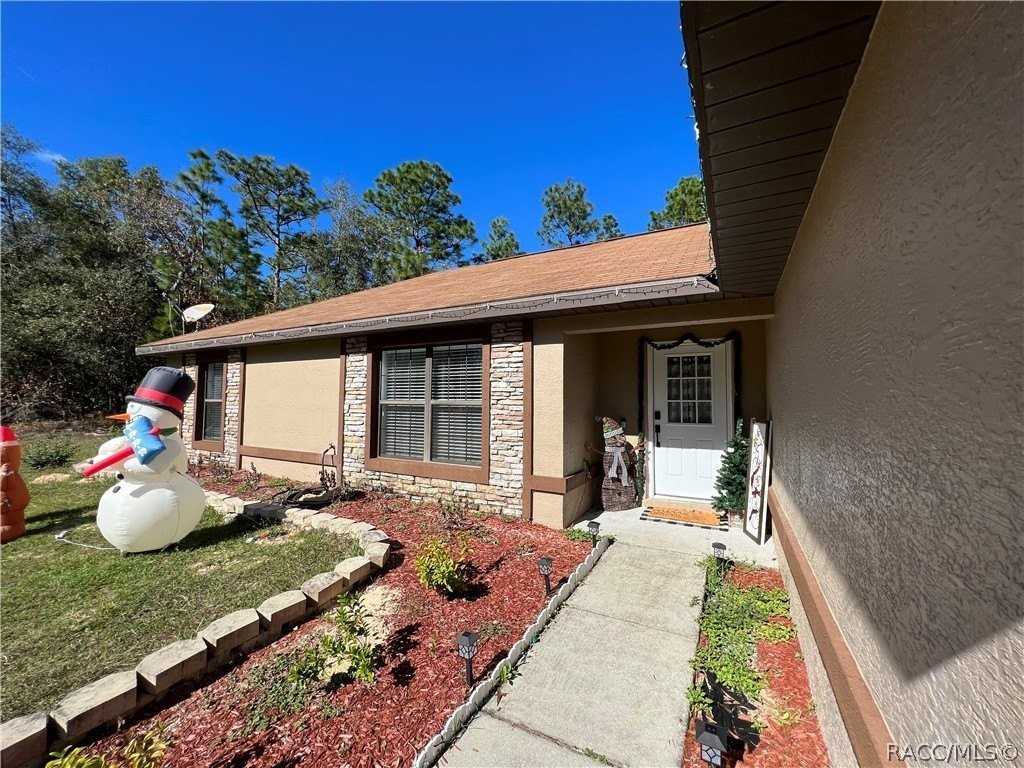 1211 W Newbury St - Photo 6 of 46