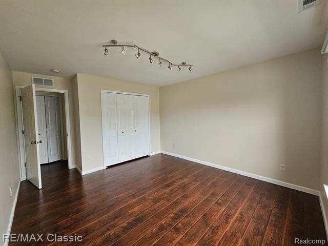 8469 Heywood Cir - Photo 7 of 15