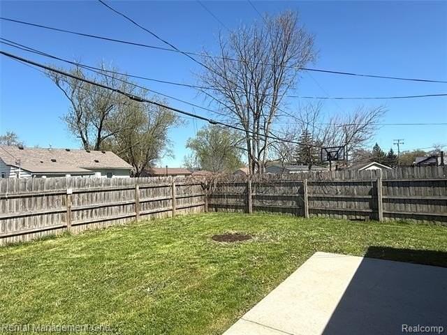 3023 3rd St - Photo 3 of 18